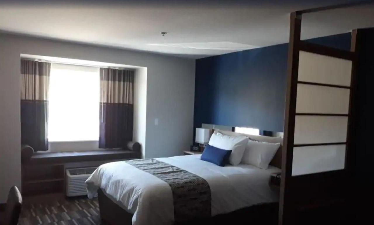 Microtel Inn & Suites By Wyndham Woodland Park Eksteriør billede